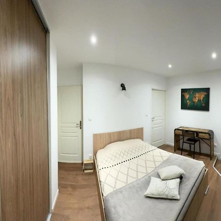 Apartamento Chez Christian et Valérie Rocbaron Exterior foto