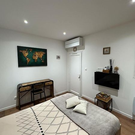 Apartamento Chez Christian et Valérie Rocbaron Exterior foto